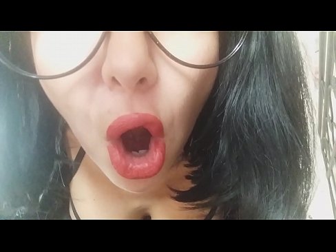 ❤️ Sthandwa, umama wakho ongamzali akakuvumeli ukuthi uye esikoleni namuhla... Ngikudinga kakhulu... Ividiyo yocansi ku-porn zu.super-vip.top ️❤