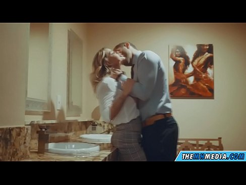 ❤️ Uma blonde obugaxayo ekuyenga endlini yangasese yomphakathi Ividiyo yocansi ku-porn zu.super-vip.top ️❤